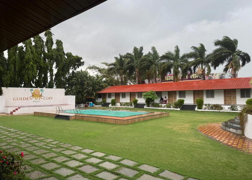 Maharashtra Ahmednagar Hotel Exterior