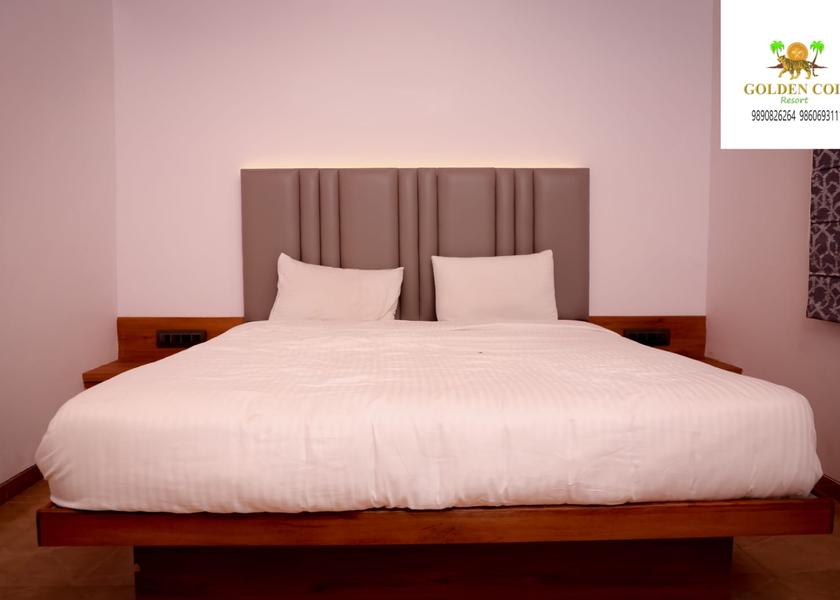 Maharashtra Ahmednagar Deluxe Room with Pool View (Air Conditioning)