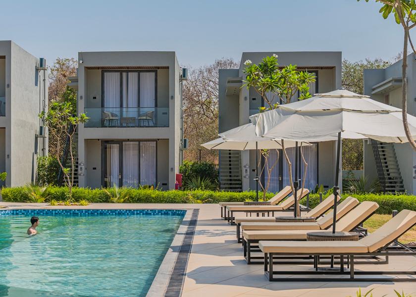 Gujarat Sasan Gir Hotel Exterior