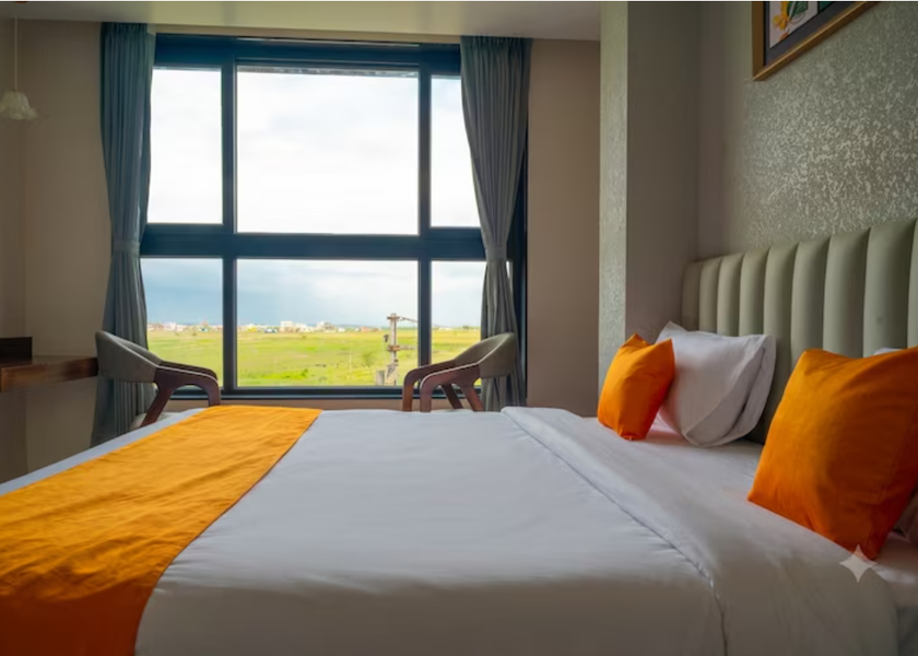 Maharashtra Akkalkot Superior Room