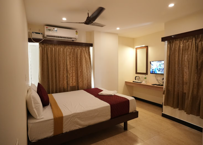 Tamil Nadu Karur Deluxe AC