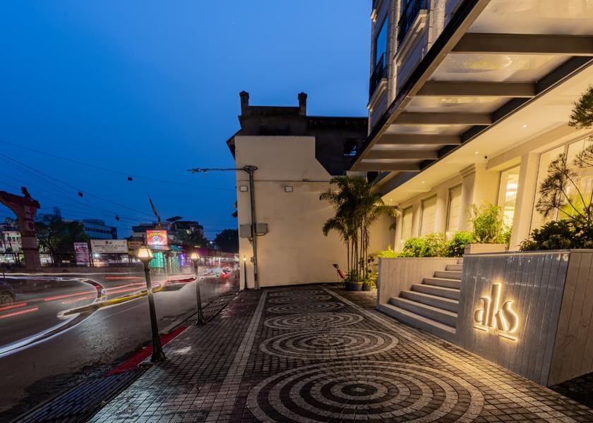 Uttar Pradesh Varanasi Hotel Exterior