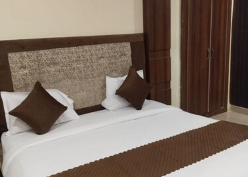 Uttar Pradesh Prayagraj Super Deluxe Room