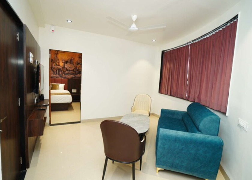 Maharashtra Osmanabad Executive Triple Room Ac