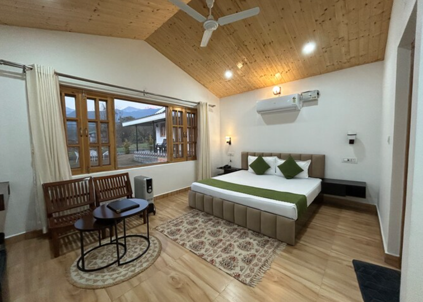 Himachal Pradesh Bir Deluxe Cottage with Mountain View