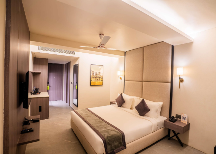 Jharkhand Dhanbad Deluxe Room With Work Desk