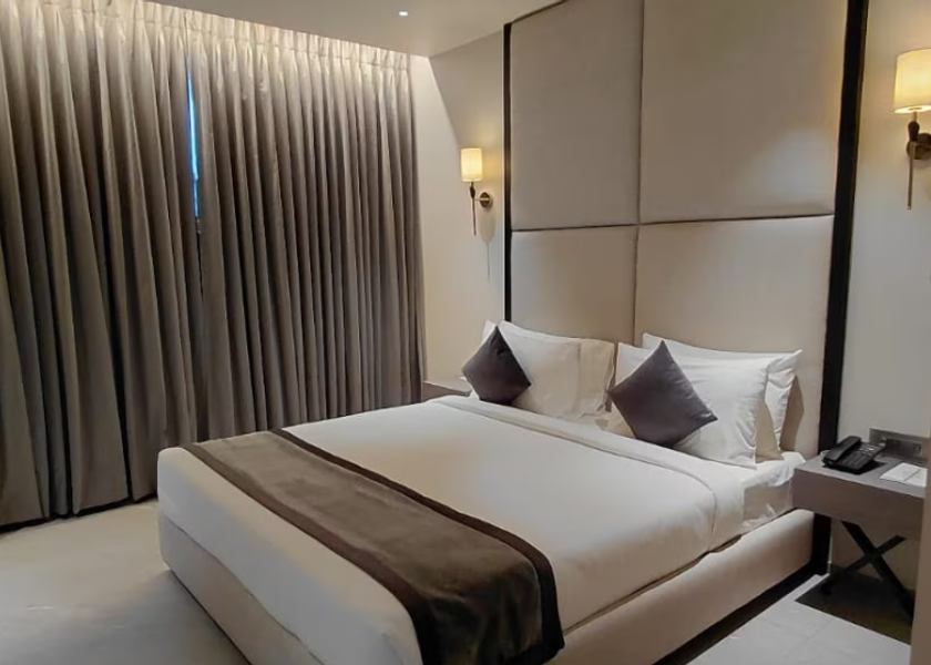 Jharkhand Dhanbad Deluxe Room With Work Desk