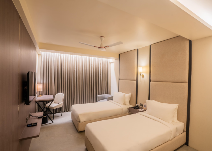 Jharkhand Dhanbad Deluxe Room With Work Desk