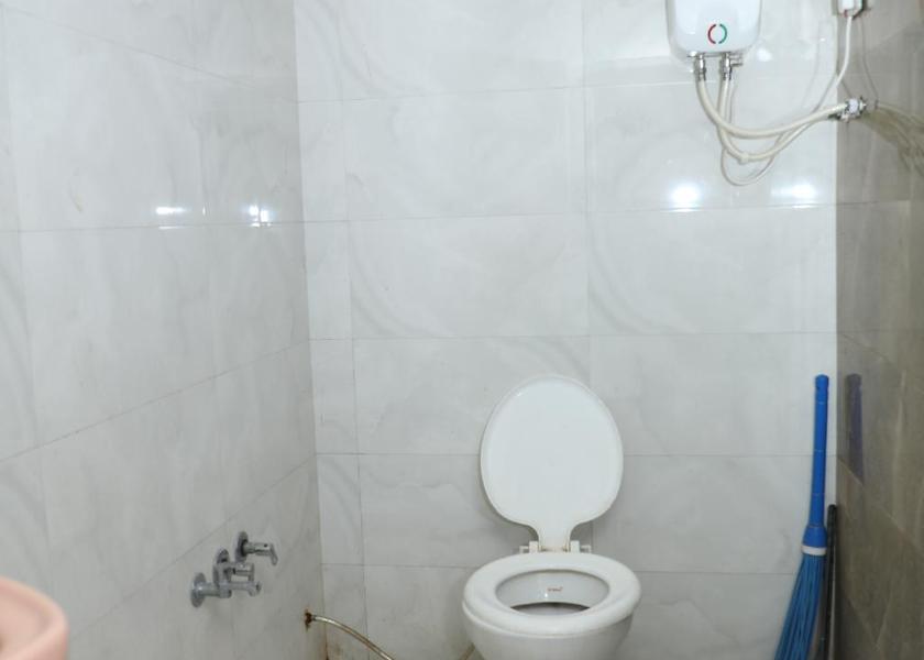 Gujarat Rajpipla Bathroom