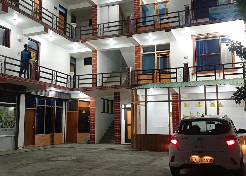 Ladakh Kargil Hotel Exterior