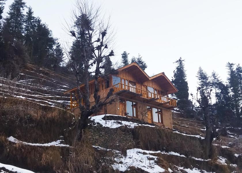 Himachal Pradesh Jibhi Exterior view