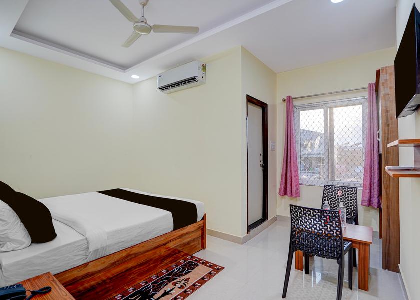 Uttar Pradesh Lucknow Room