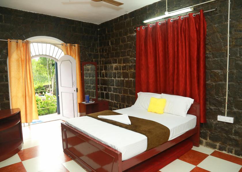 Tamil Nadu Yercaud 1025