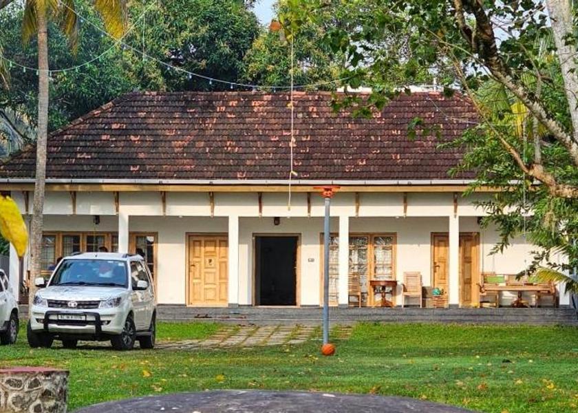 Kerala Kumarakom Exterior view