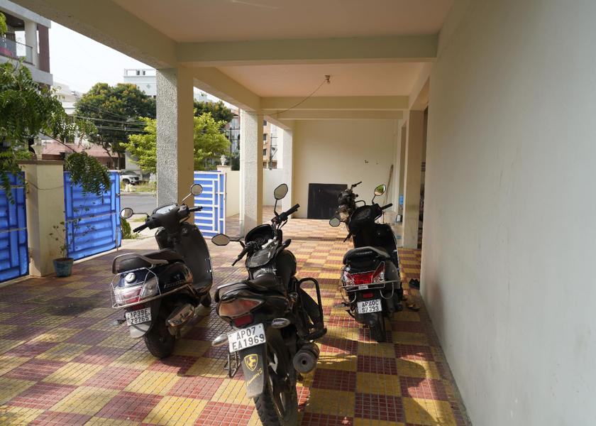 Andhra Pradesh Guntur Lobby