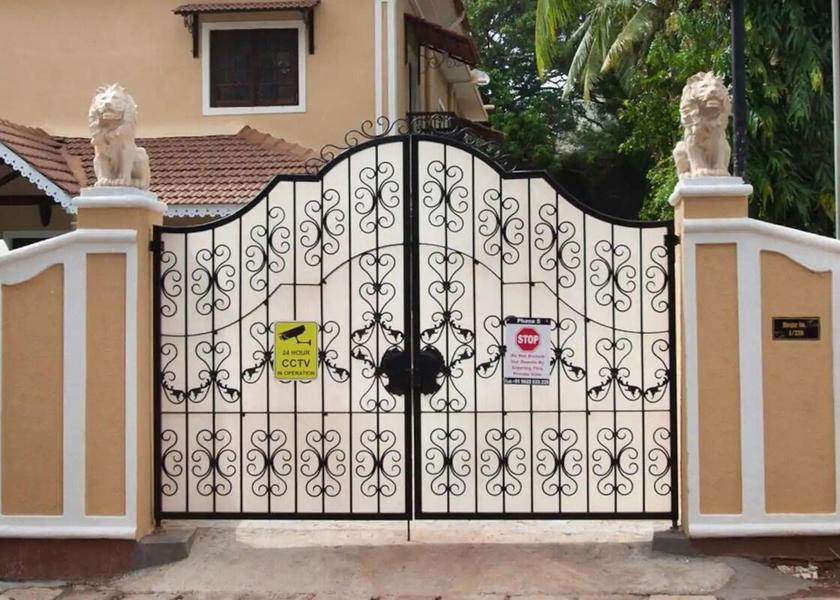 Goa Calangute Entrance
