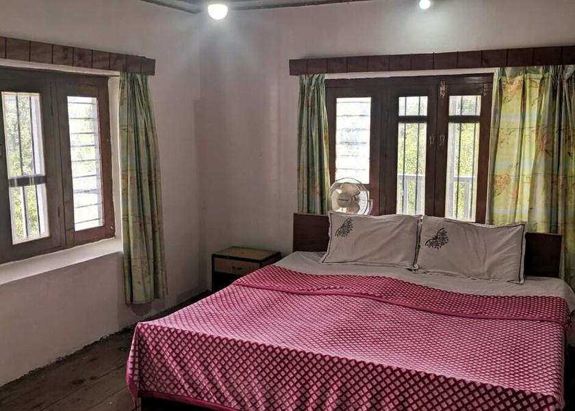 Himachal Pradesh Kullu Bedroom