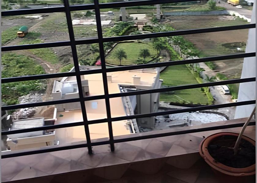 Madhya Pradesh Indore Balcony/terrace