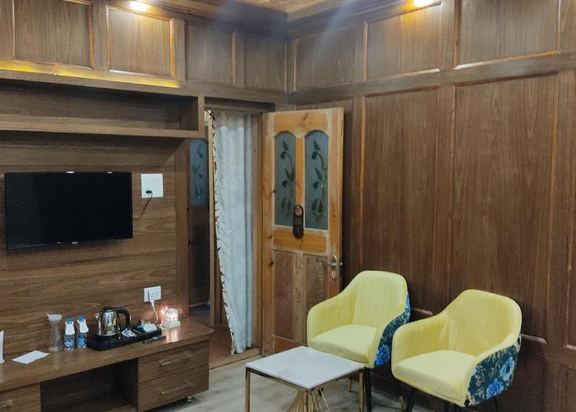 Jammu and Kashmir Srinagar Bedroom