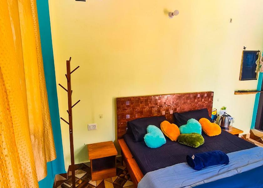 Uttarakhand Kausani Bedroom