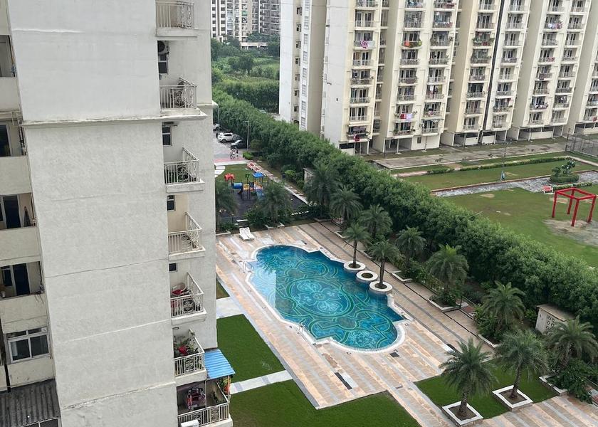 Uttar Pradesh Noida Swimming pool [outdoor]