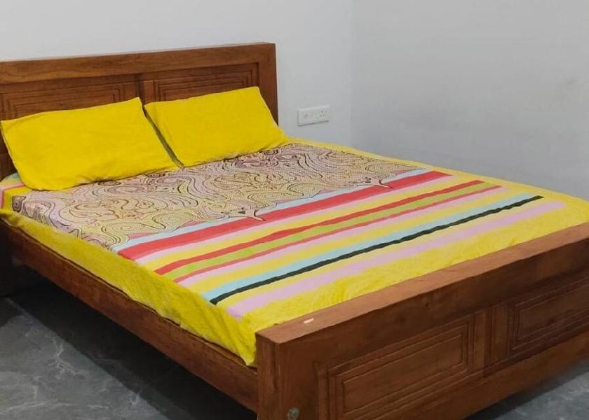 Kerala Thiruvalla 1025