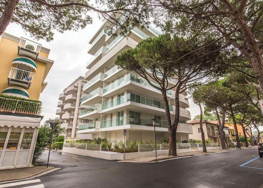 Veneto Jesolo Front of property