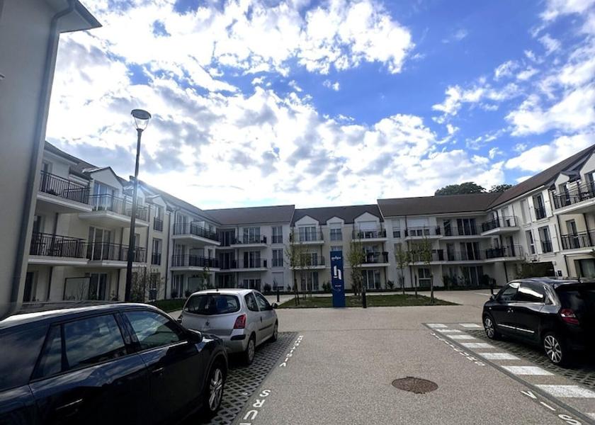 Île-de-France Plaisir Exterior
