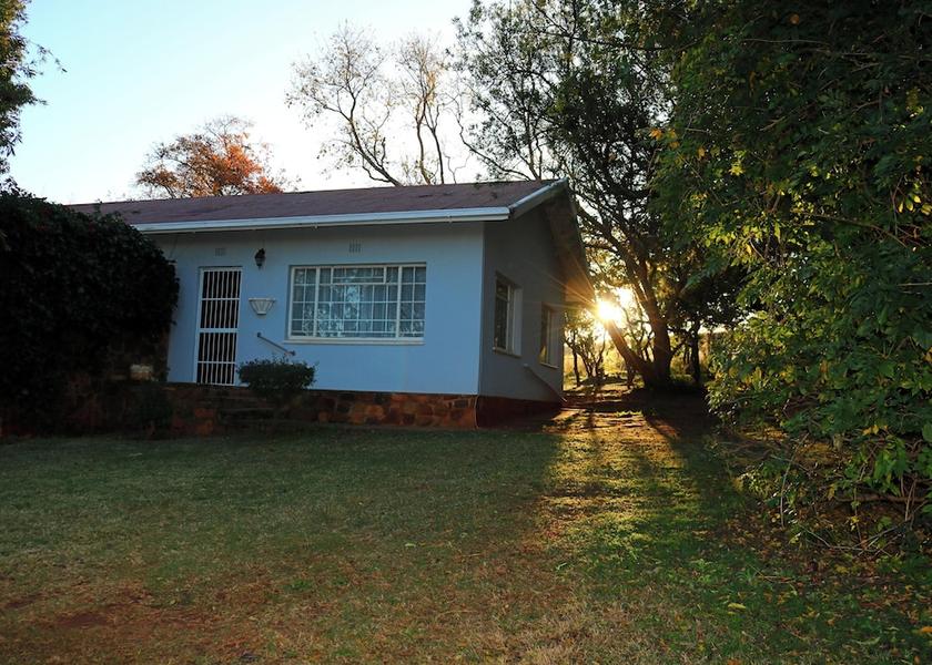 Gauteng Magaliesberg Front of property