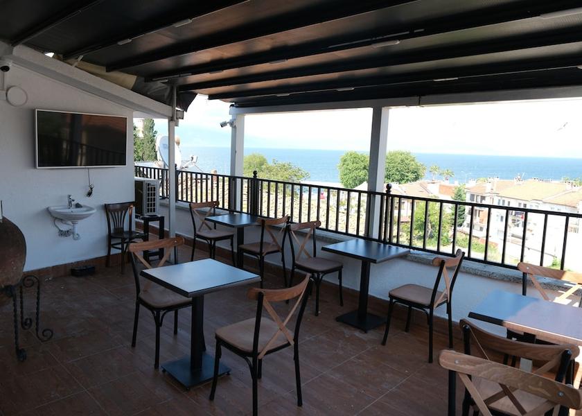 Bursa Mudanya Outdoor dining