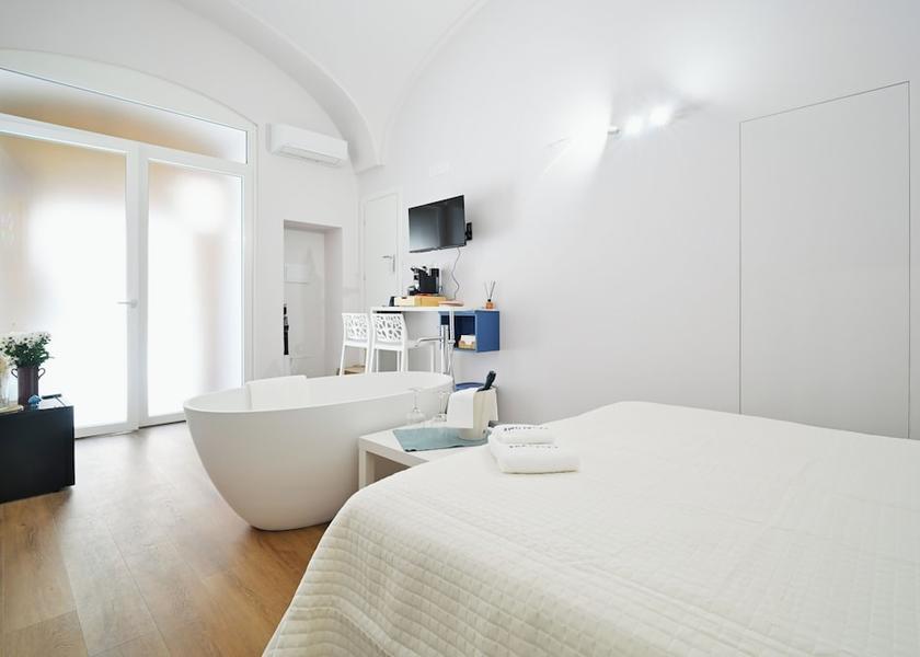 Puglia Conversano Room