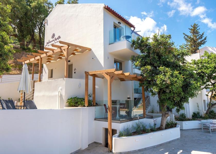 Crete Malevizi Front of property