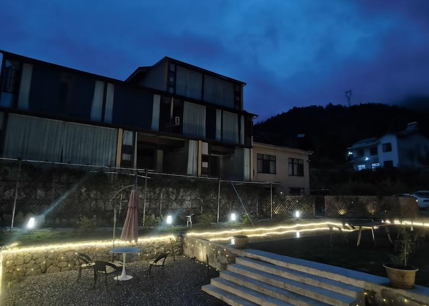 Hunan Zhangjiajie Property grounds