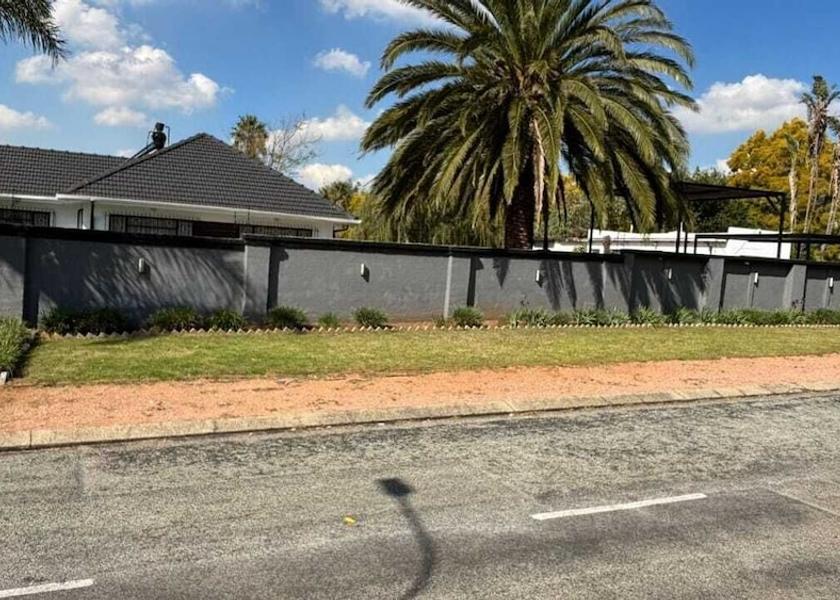 Gauteng Edenvale Property grounds