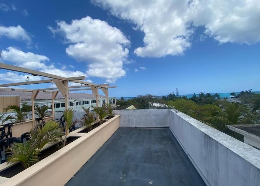  Mont Choisy Property grounds