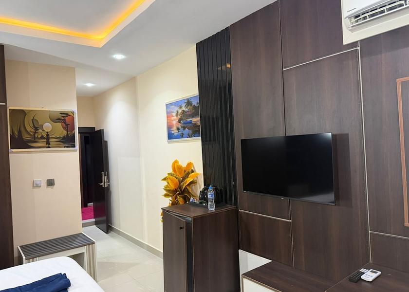 Delta Asaba Room