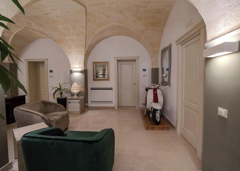 Puglia Grottaglie Interior