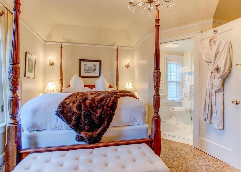 Oregon Portland Room