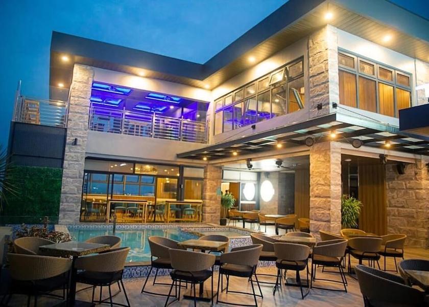 Central Luzon Angeles City Outdoor dining
