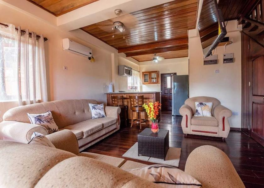  Gros Islet Living area