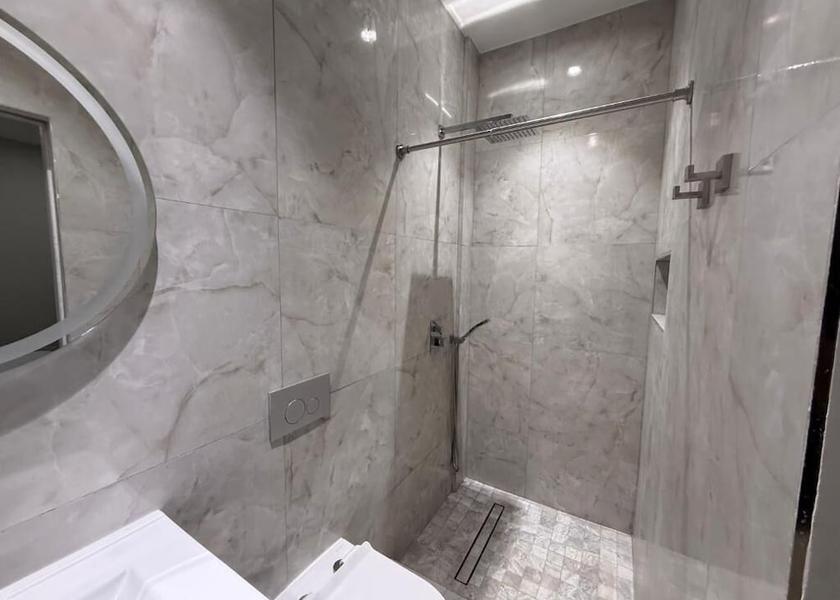 Gros Islet Bathroom