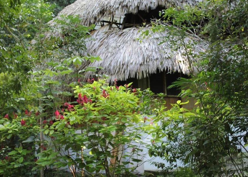 Petén Flores Exterior