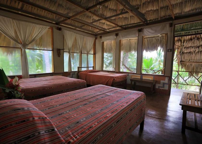 Petén Flores Room