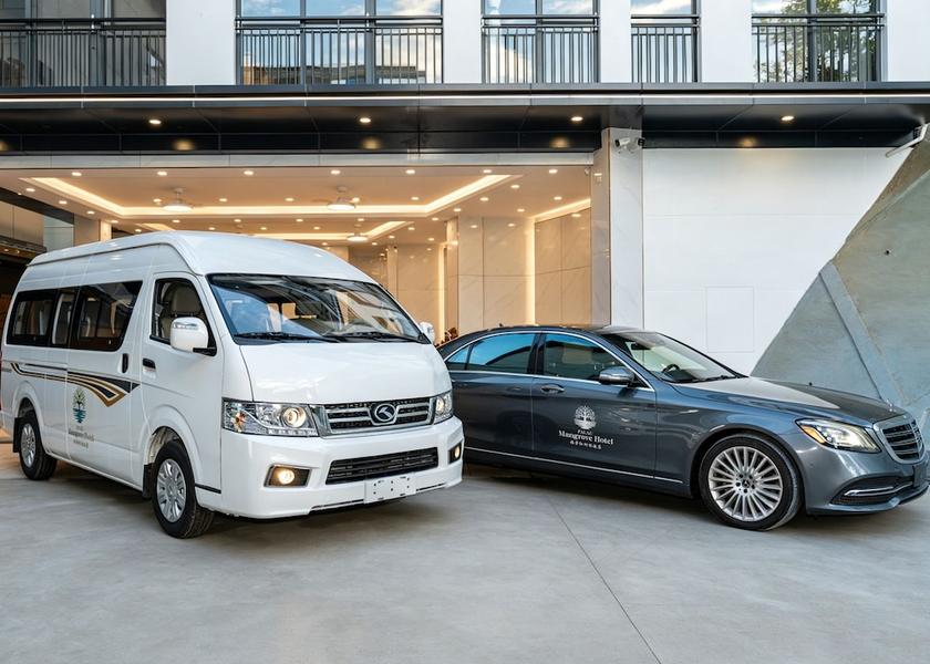 Koror Meyungs Airport shuttle