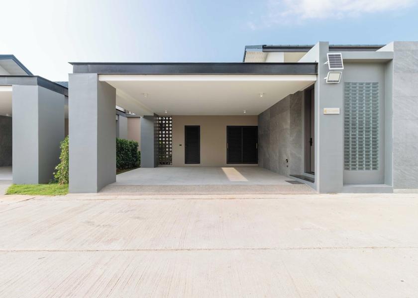 Phuket Province Si Sunthon Exterior