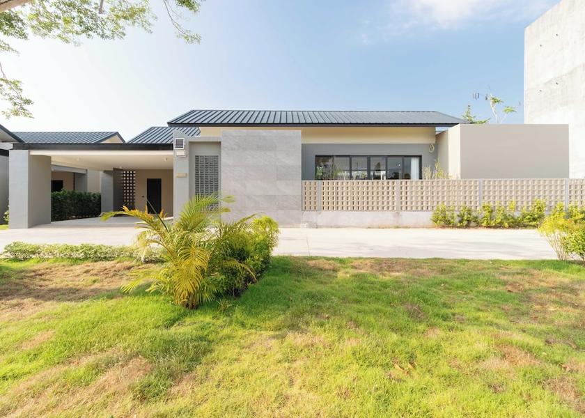 Phuket Province Si Sunthon Exterior