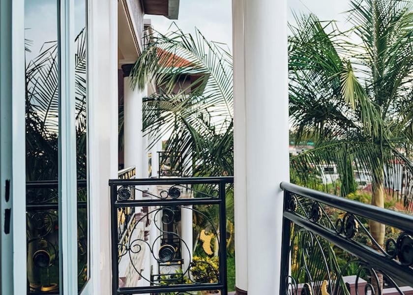  Kigali Exterior detail