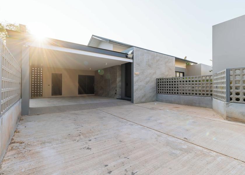 Phuket Province Si Sunthon Property grounds