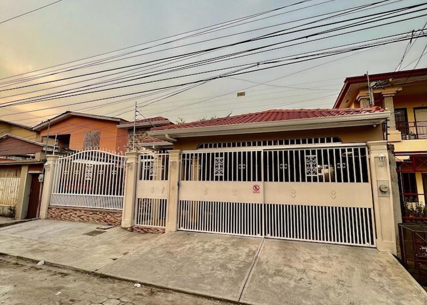 Cortés San Pedro Sula Property grounds