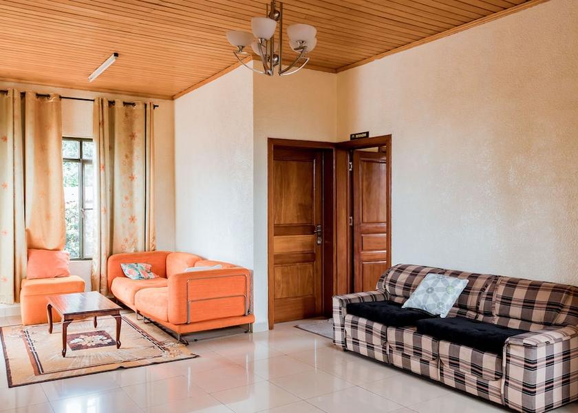  Kigali Living area